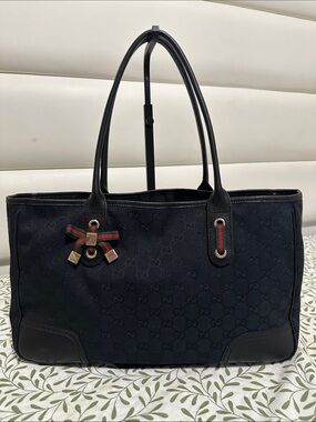 Gucci Princy Canvas Tote in Black with Sherry Line
